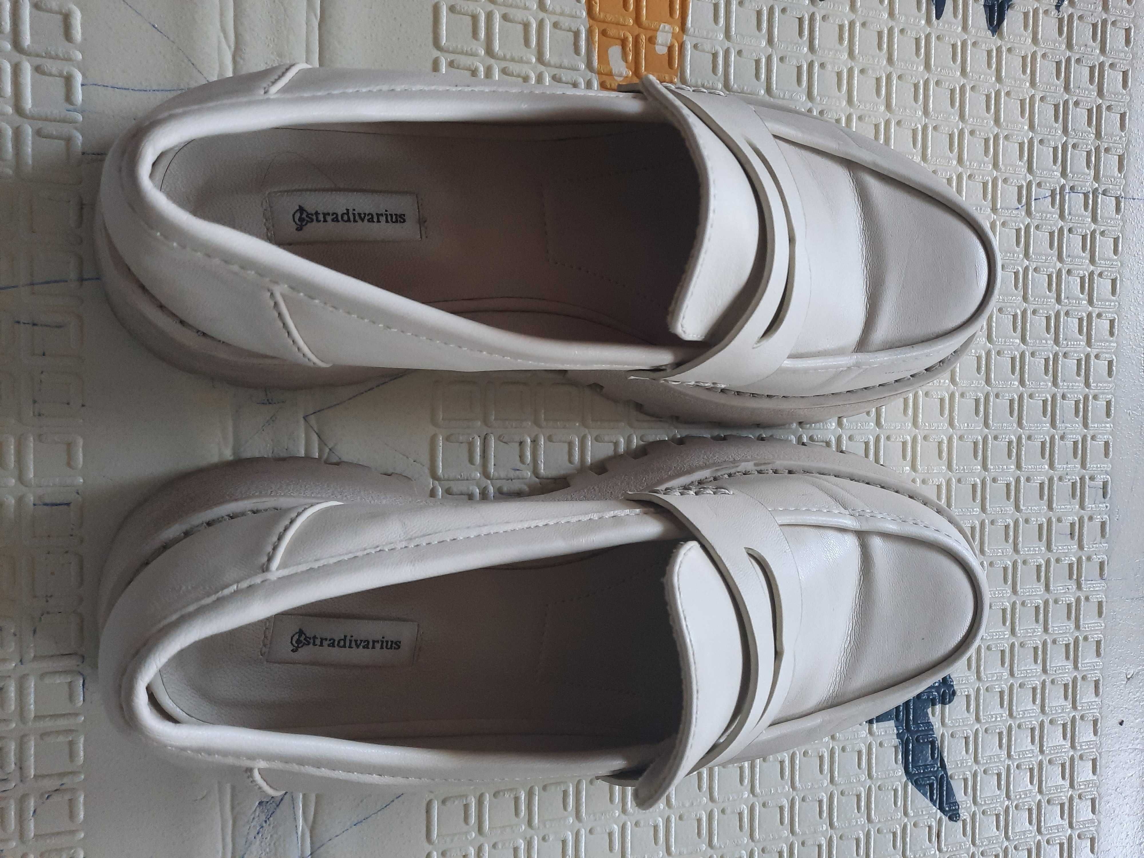 Buty mokasyny Stradivarius rozmiar 38