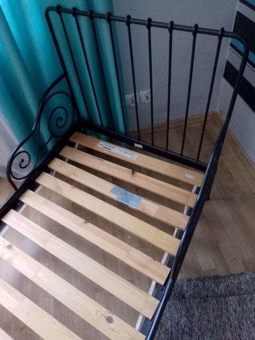 Rama łóżka z ikei
