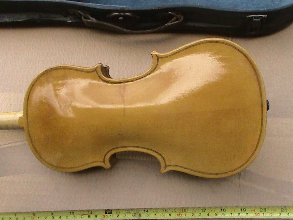 Piękne skrzypce przedwojenne z futerałem - Rzadkość