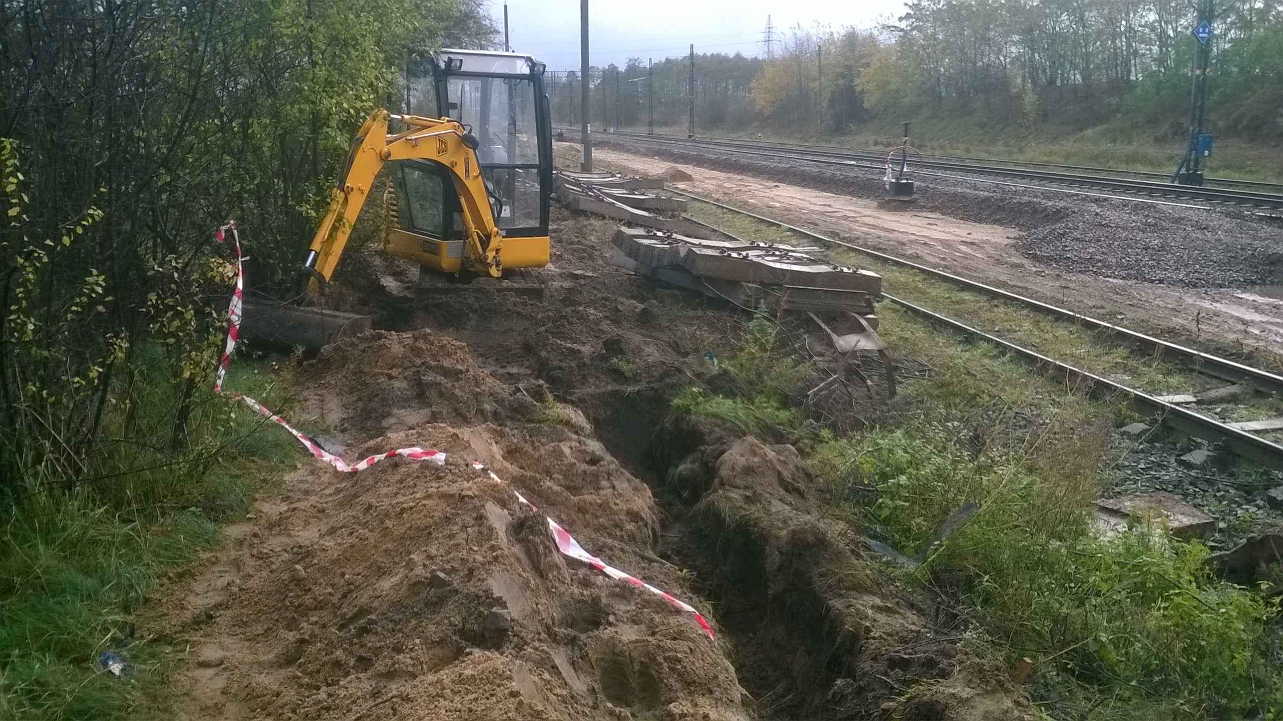 Usługi, wynajem minikoparki, + wywrotka 3,5t.  roboty ziemne
