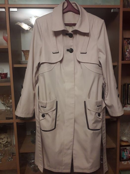 Плащ женский отличного качества