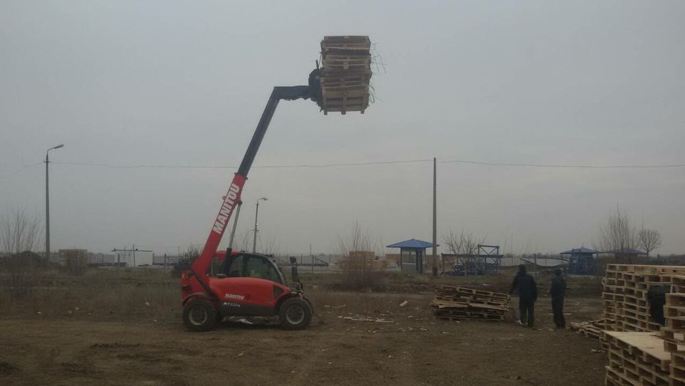Послуги телескопічних та міні навантажувачів,траншеєкопача,екскаватора