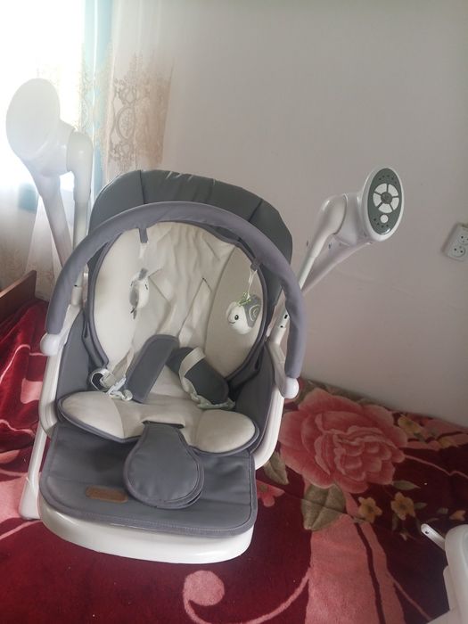 Годувальни столик