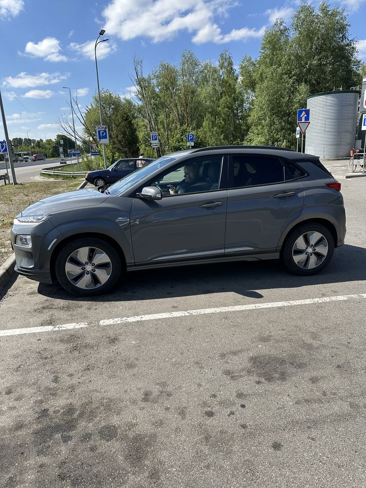 Hyundai Kona Premium electro 64 квт