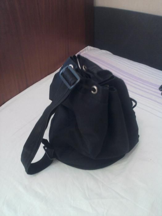 Винтажный рюкзак черная заплечная сумка