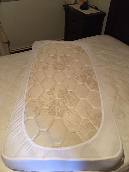 Resguardo de colchão plastificado  com 60x120 cm