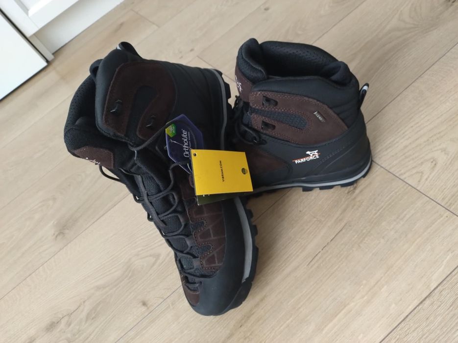 Водонепроникні черевики