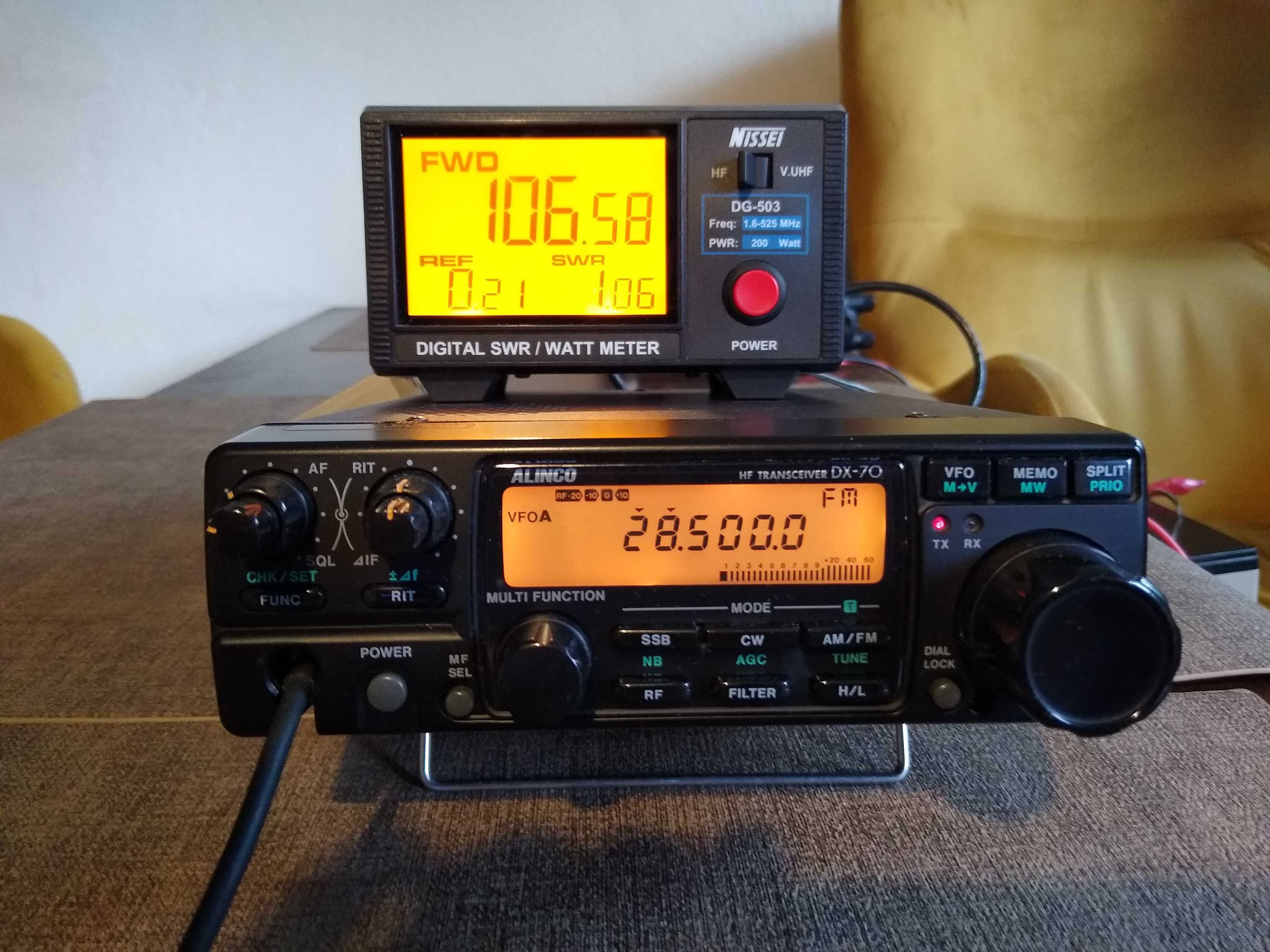 Alinco DX-70TH, transceiver HF+50 MHz , SSB, CW,AM,FM   100 WATT