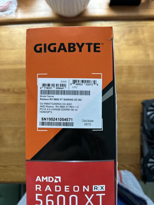 Karta graficzna Gigabyte Radeon RX 5600 XT GAMMING OC 6GB GDDR6 Poznań