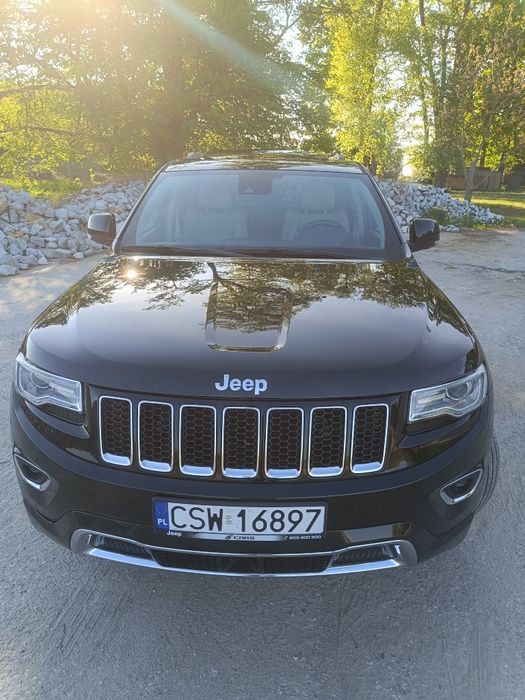 Jeep Grand Cherokee Salonowy