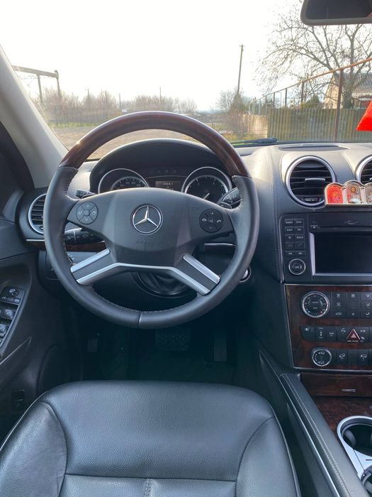 Mersedes-Benz GL-Class 2011