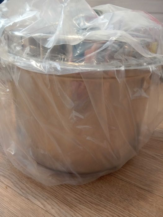 8 літрова жаровня з кришкою