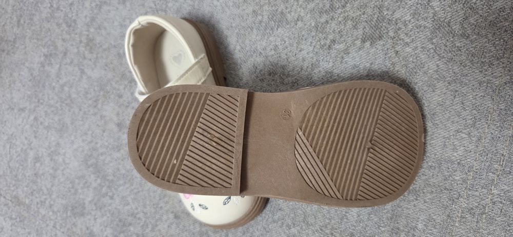 Туфлі для дівчинки