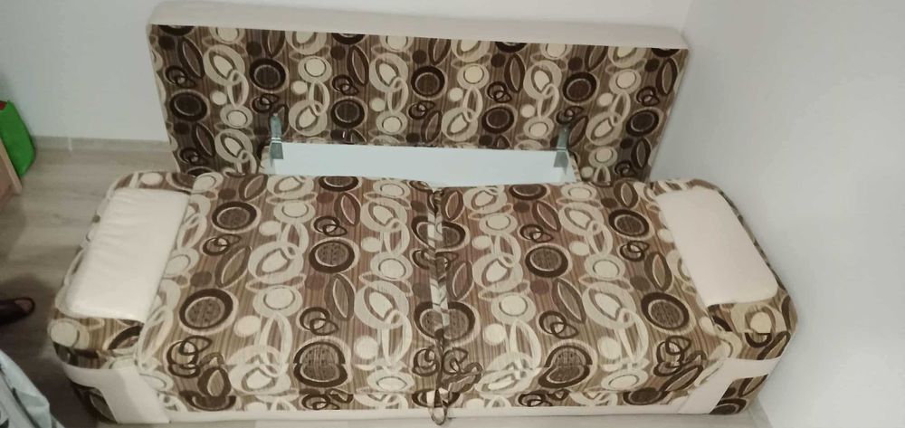 Sprzedam łóżko z funkcją spania.