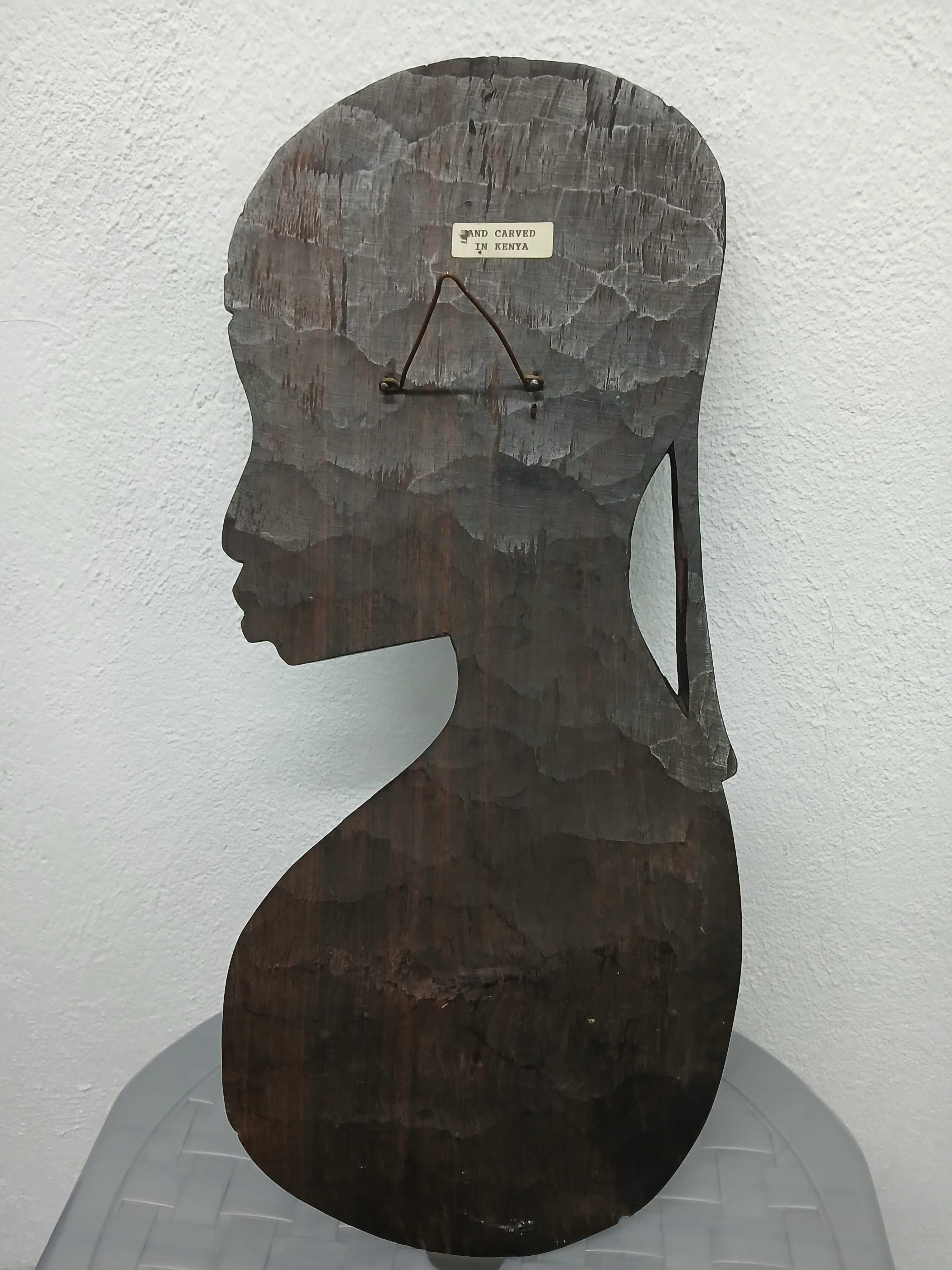 Máscara africana em ébano