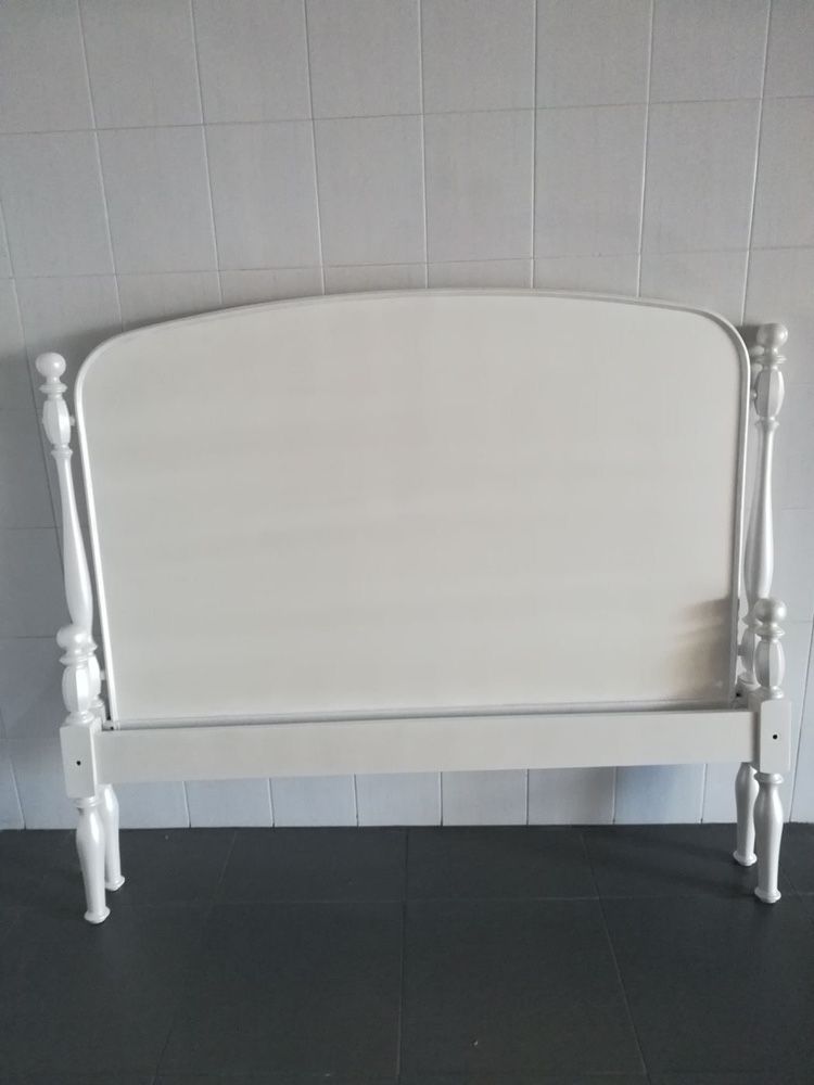 Cama madeira pintura nacarada