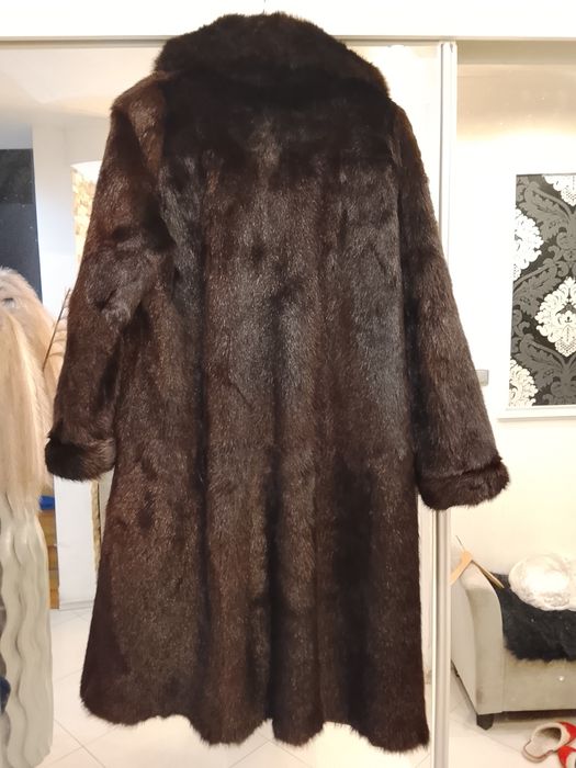 Futro z norek naturalne czekoladowe