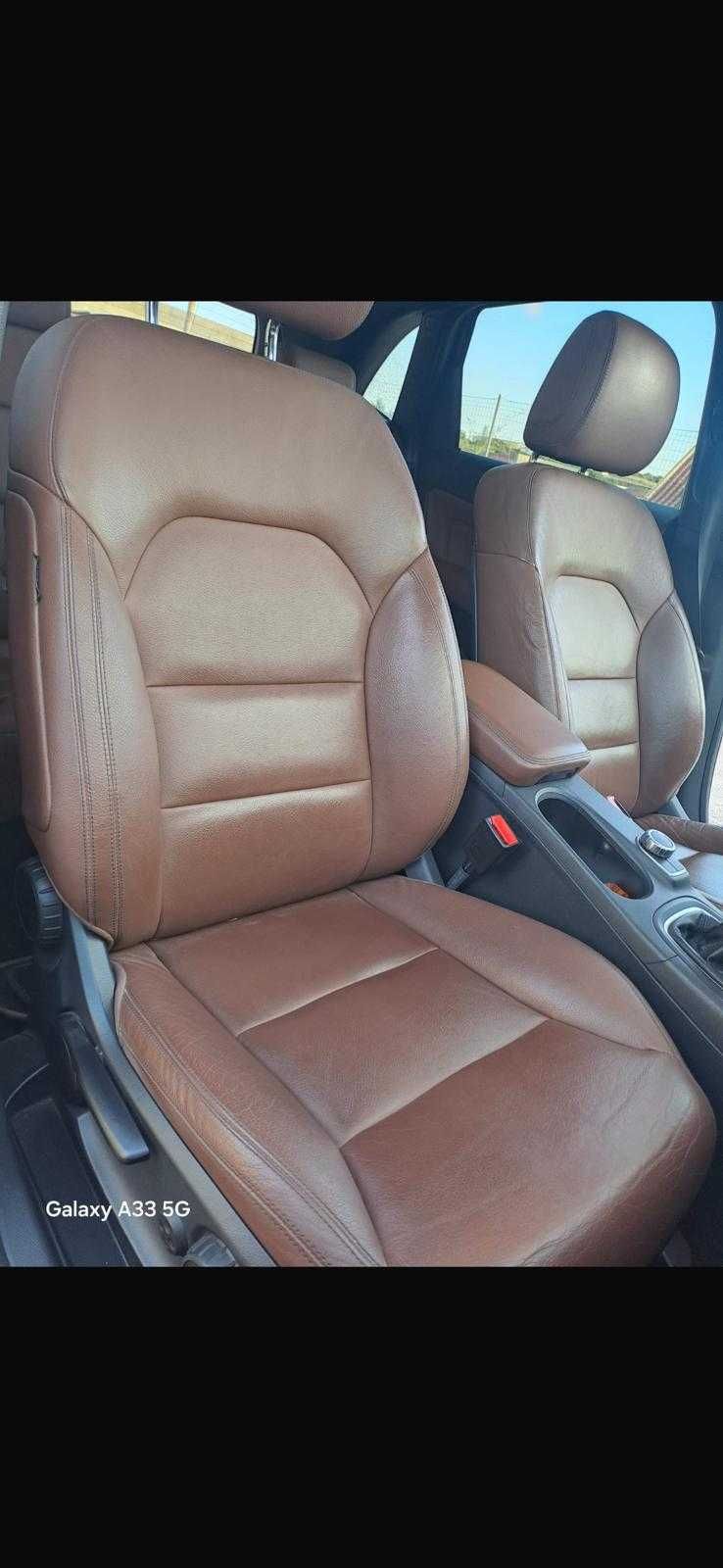 Mercedes Benz  B200