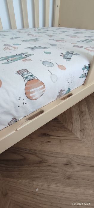 Łóżeczko dla dziecka 140x70, drewniane