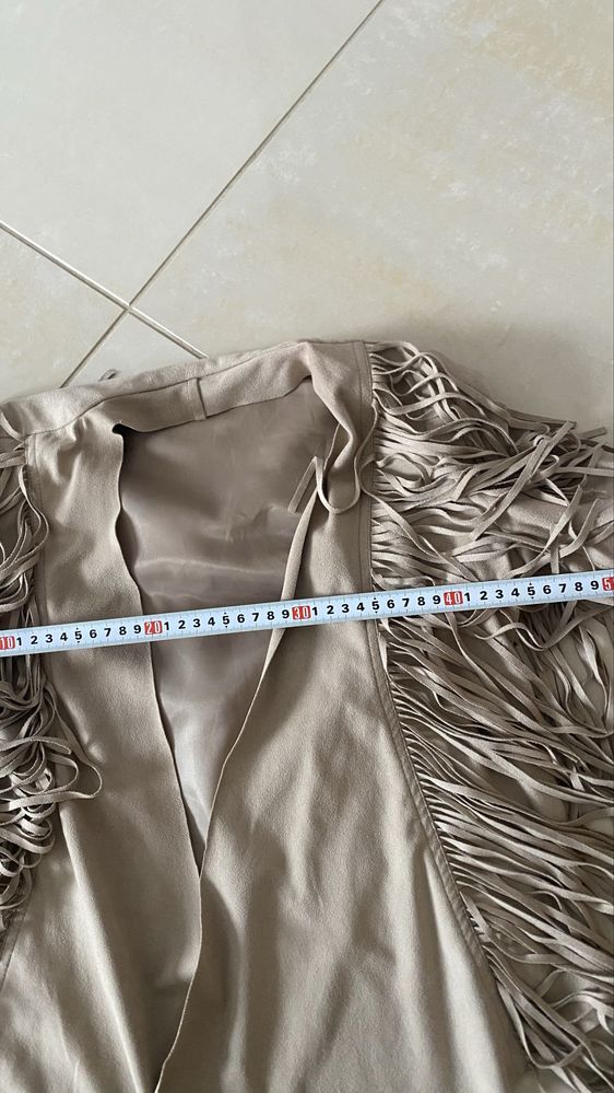Kurtka Bershka frędzle boho XS / S zamsz