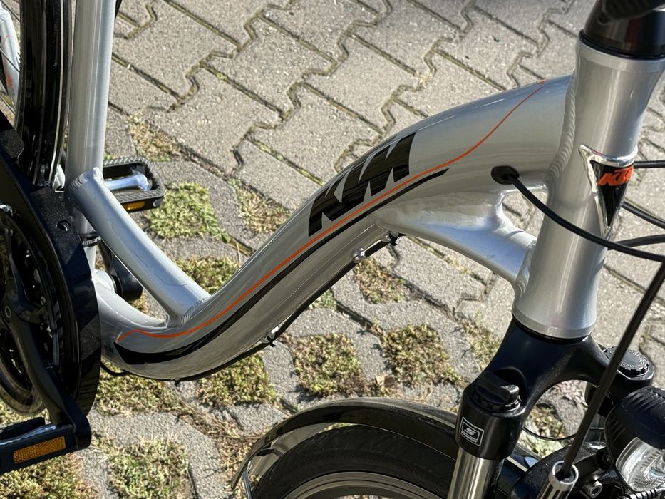 OkazjaRower Elektryczny KTM Miejski BionX na Gwarancji Pojemna Bateria