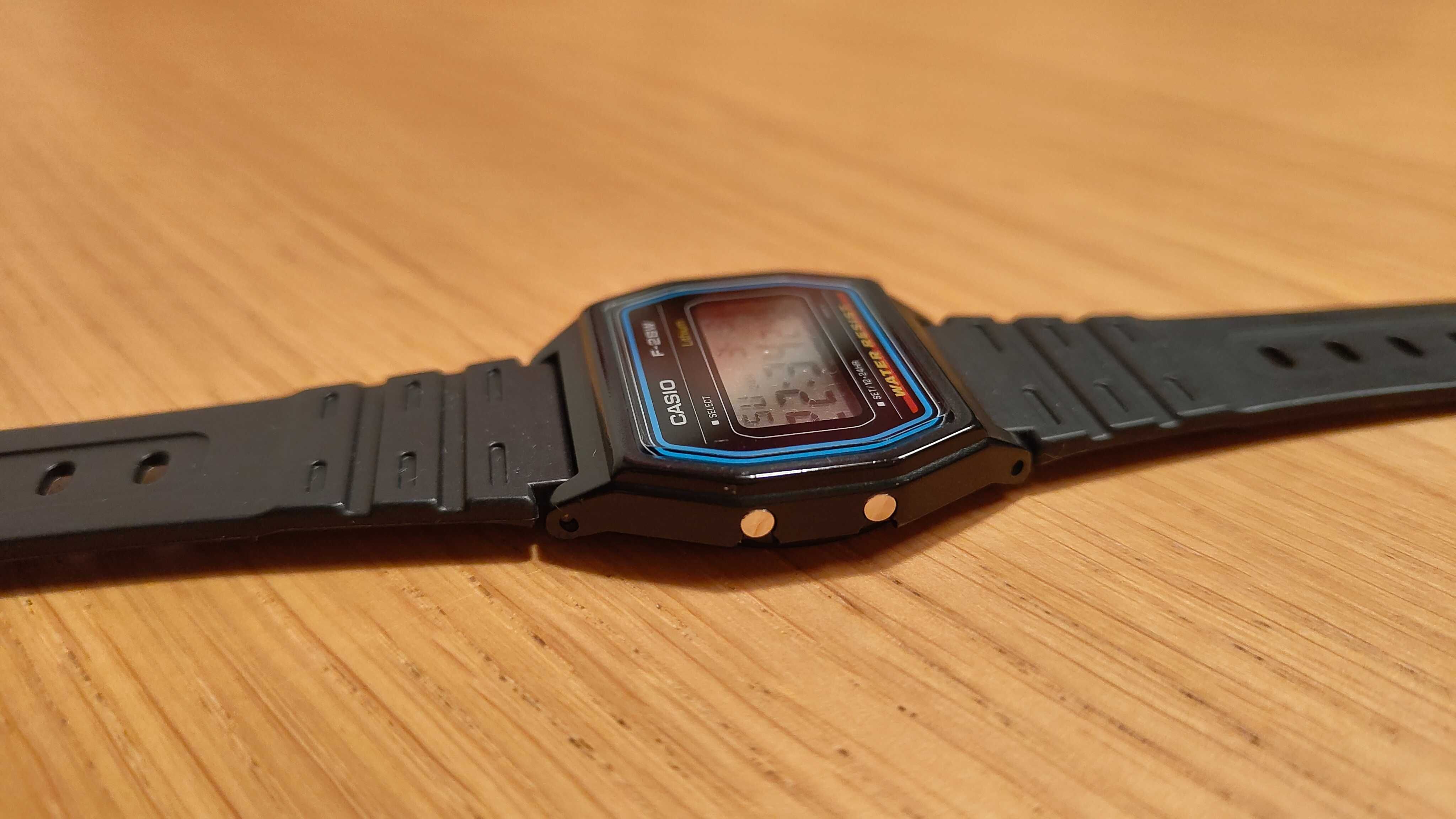 Zegarek Casio F-28W oryginał Made in Japan lata 90