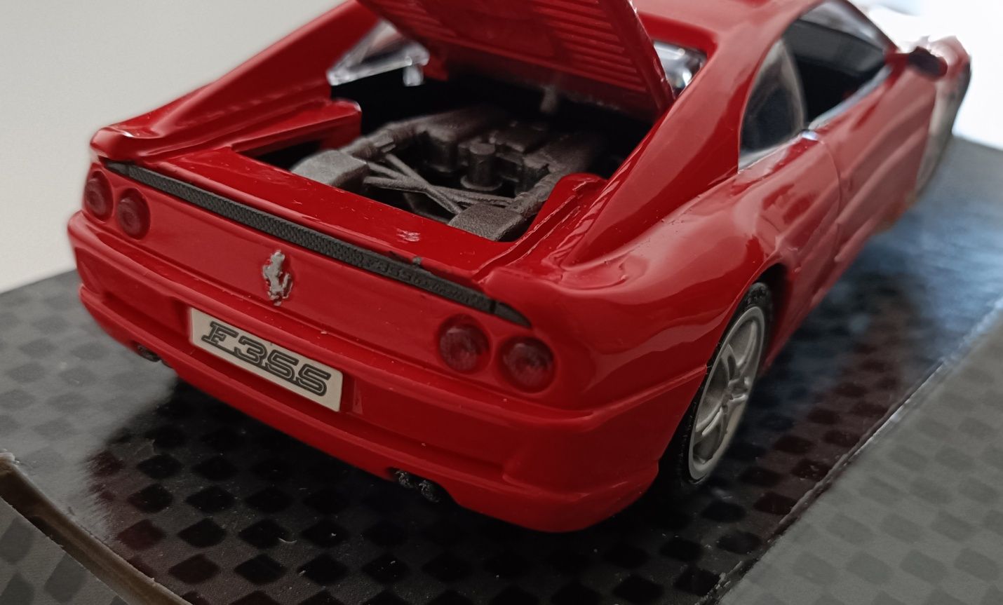 Ferrari F355 escala 1/24 Maisto 

Novo.

Collezione Shell

Caixa em bo