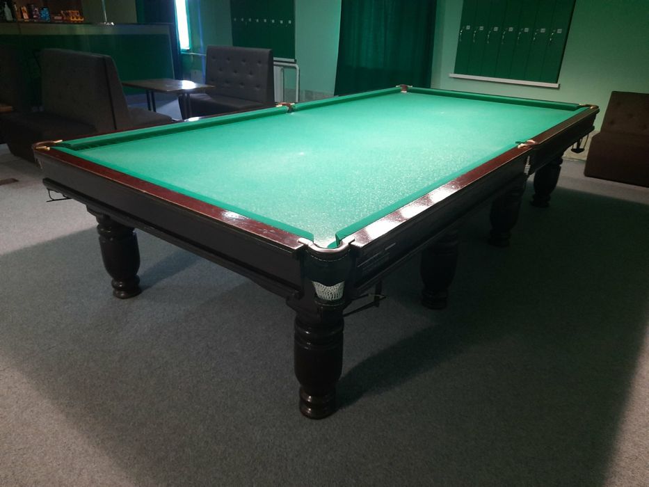 Більярдний стіл 12