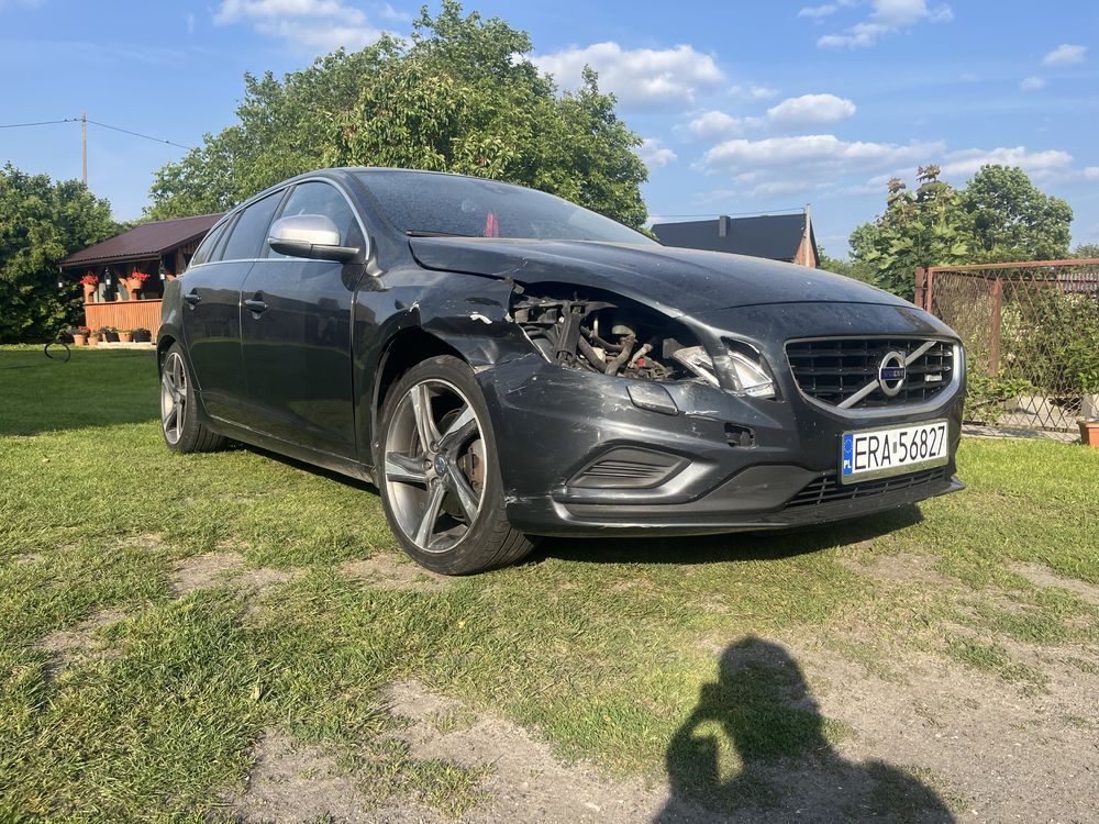 Volvo v60 D4 2.0 163km automat lekko uszkodzone