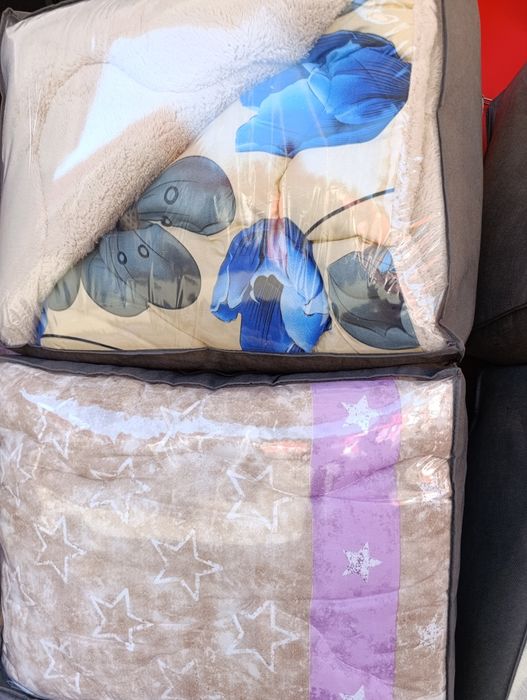 Зимові дуже теплі ковдри з відкритим хутром. Фірма: Мальва.