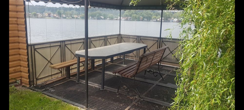 Продам будинок на причалі