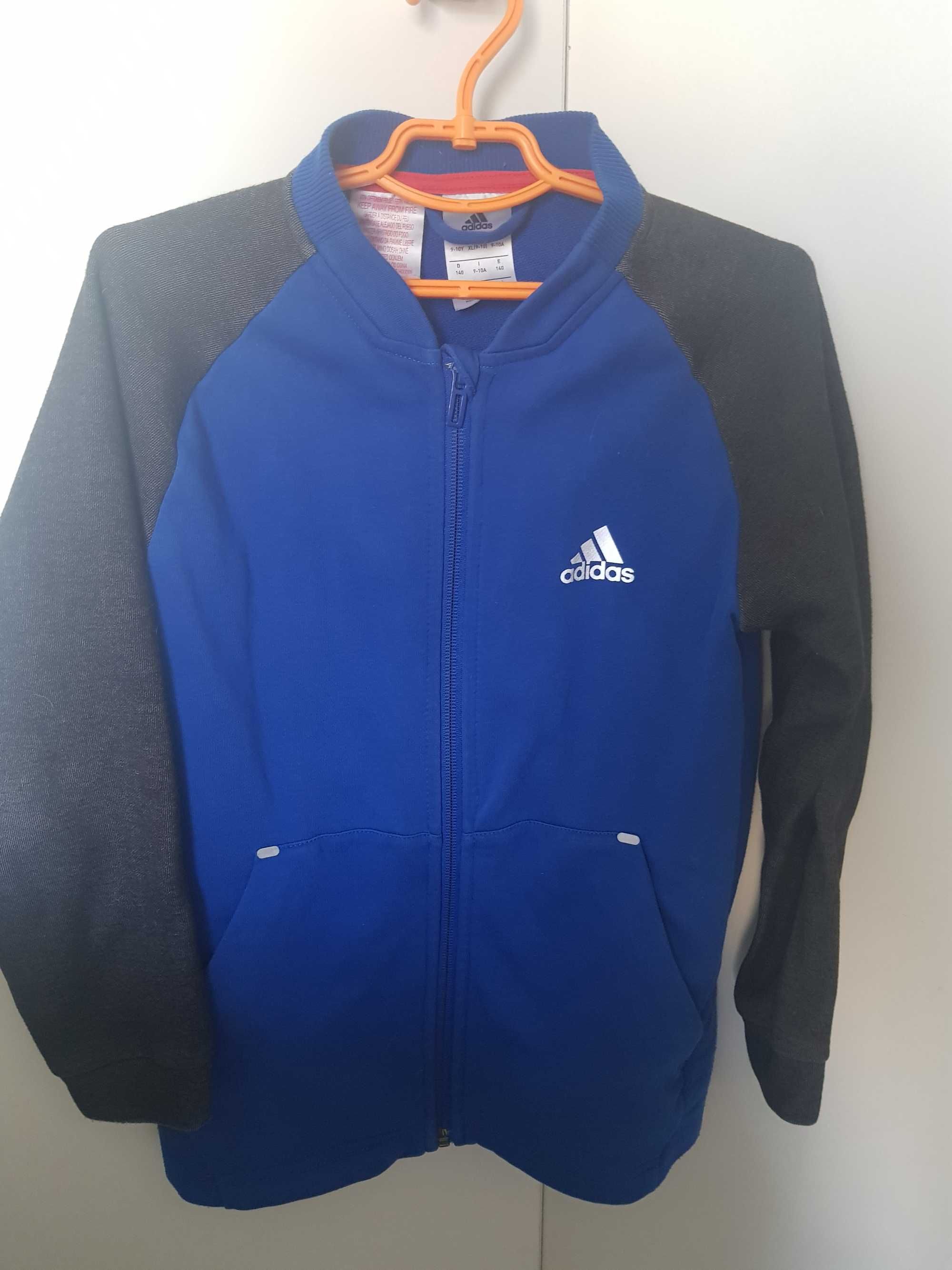 Фирменная кофта Adidas,оригинал