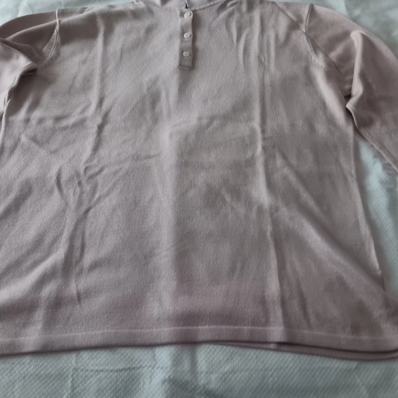 Vendo diversas camisolas para senhora