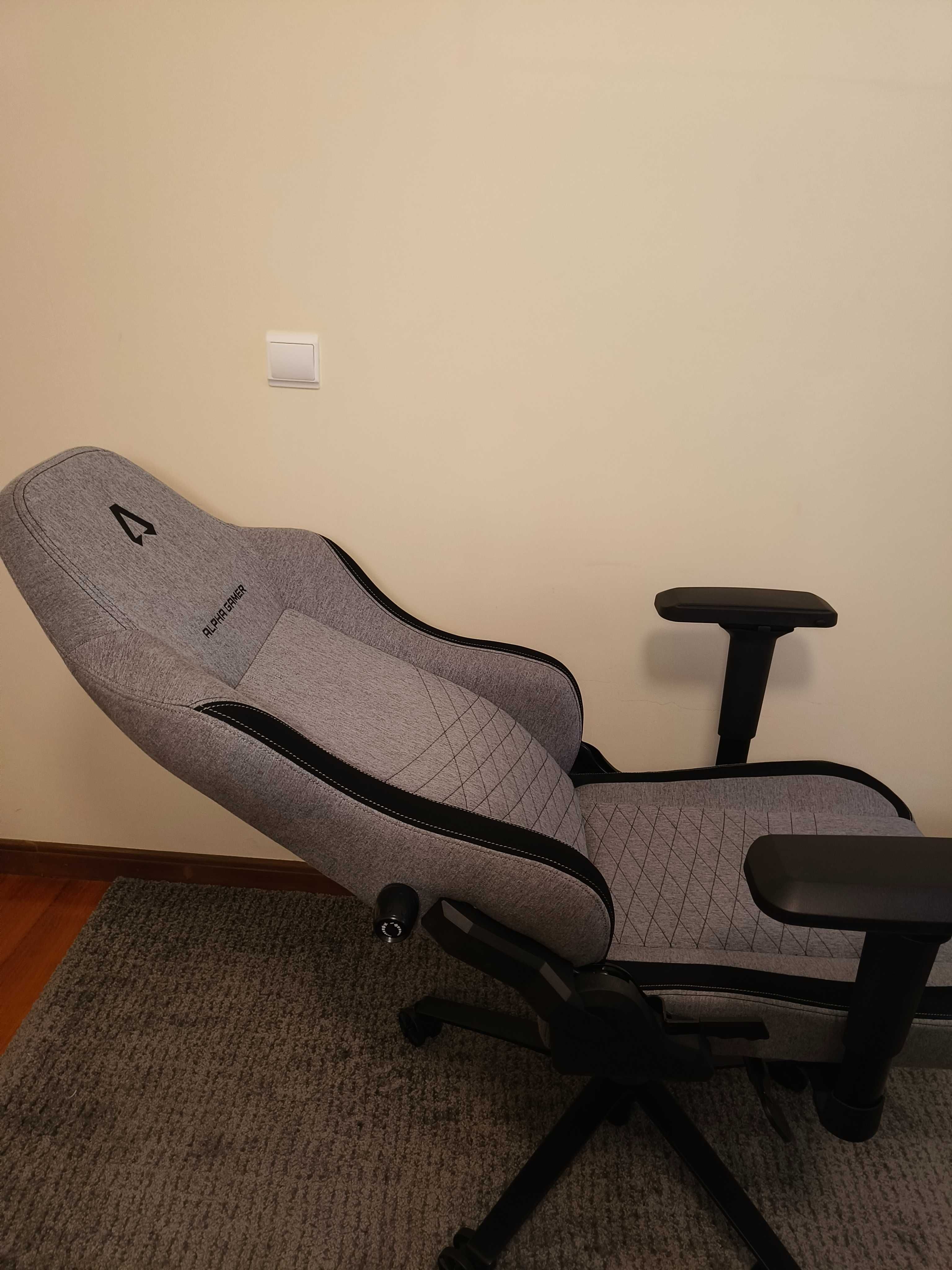 Cadeira Alpha Gamer Alegra (nunca utilizada)