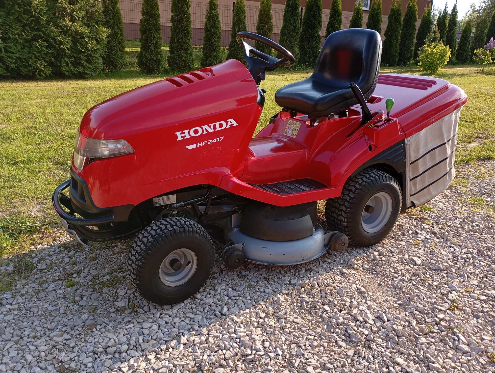 Traktorek Honda 2417 V2 z mulczerem i koszem hydro