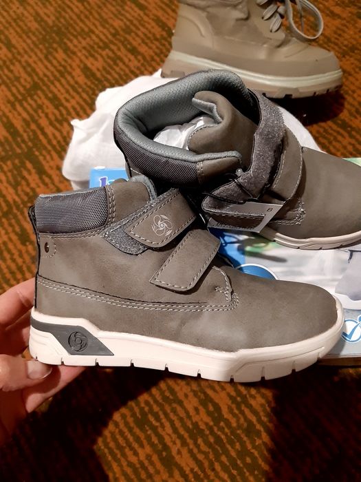 Взуття на хлопчика 27-28 р.