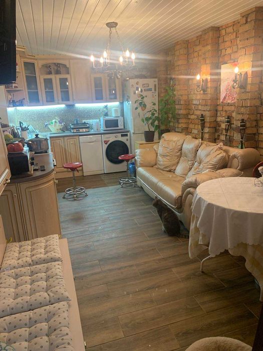 Продам дом- дачу ж/м Победа. Днепр