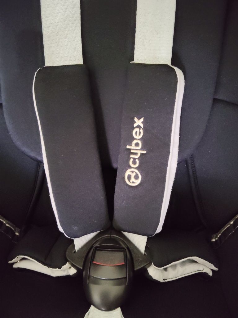 Cadeira cybex Girona M2 i-size isofix
