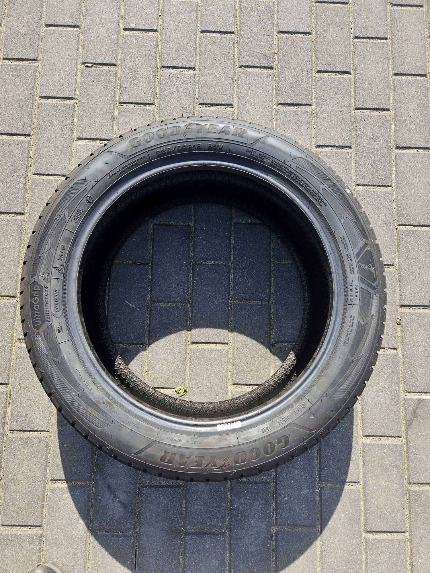 Opona Goodyear UltraGrip Performance+ M+S 225/50 R18 99V nowa zima