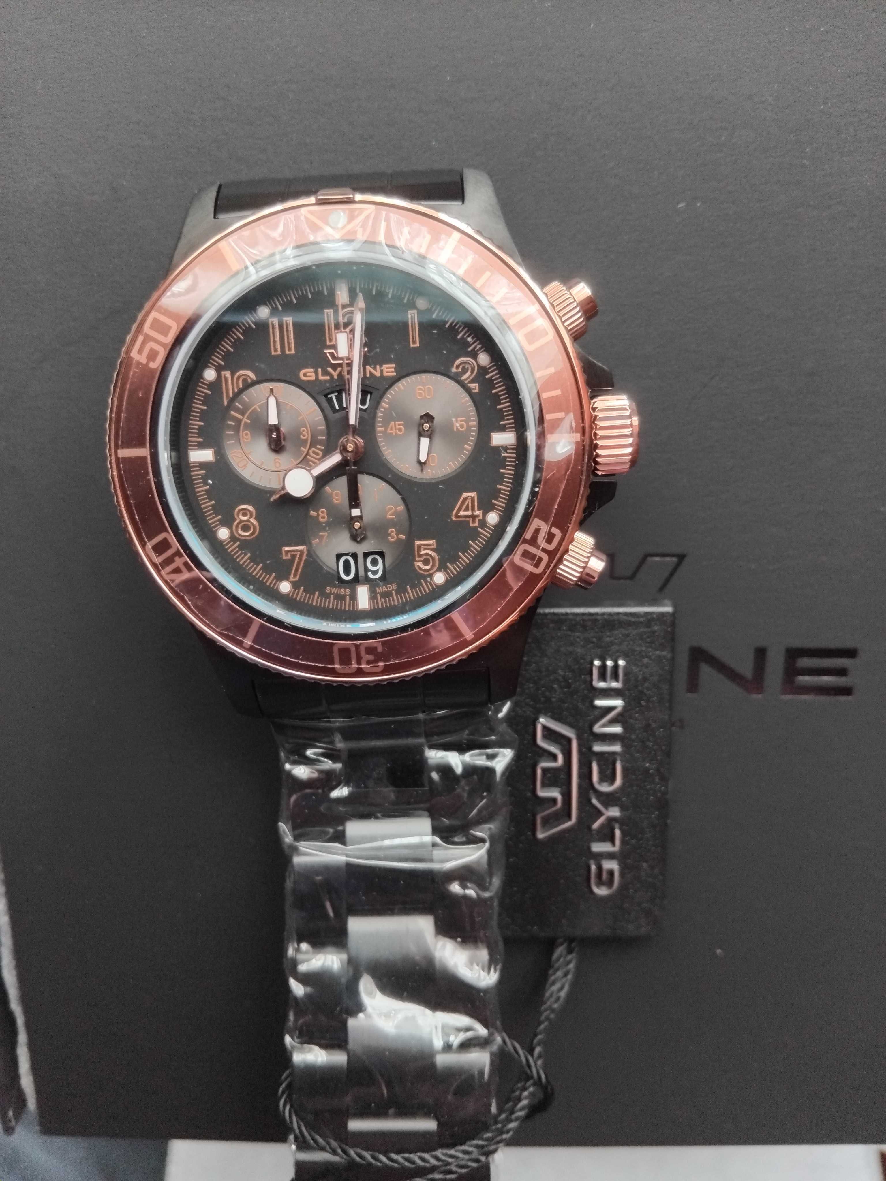 годинник оригінал GLYCINE
Combat Sub  Chronograph 
GL1000 Swiss Made.