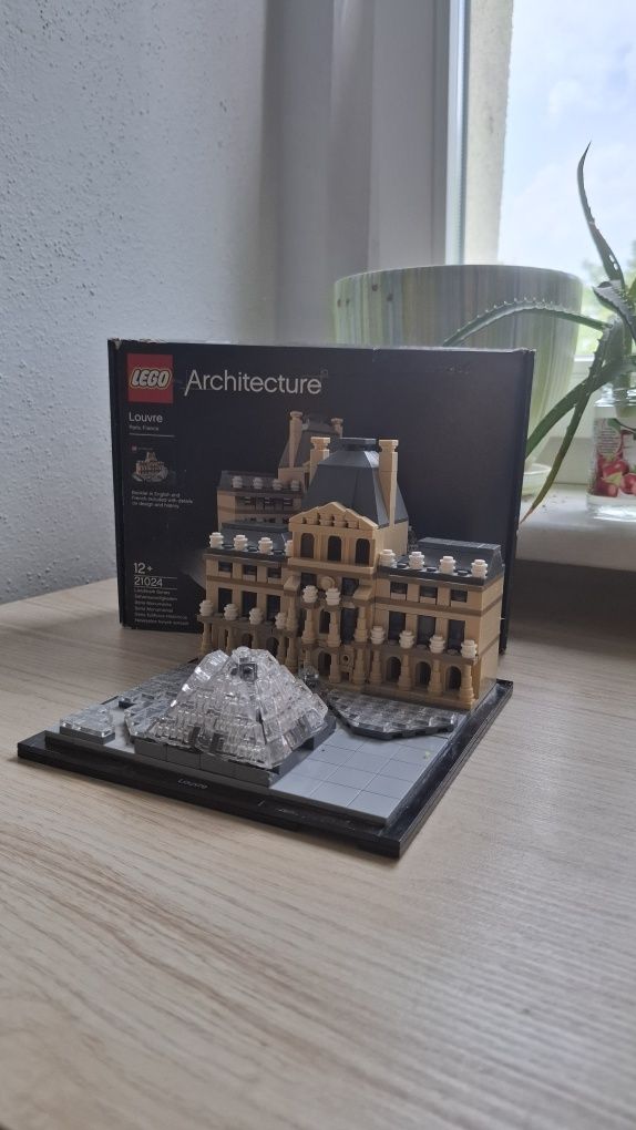 Lego Architecture 21024