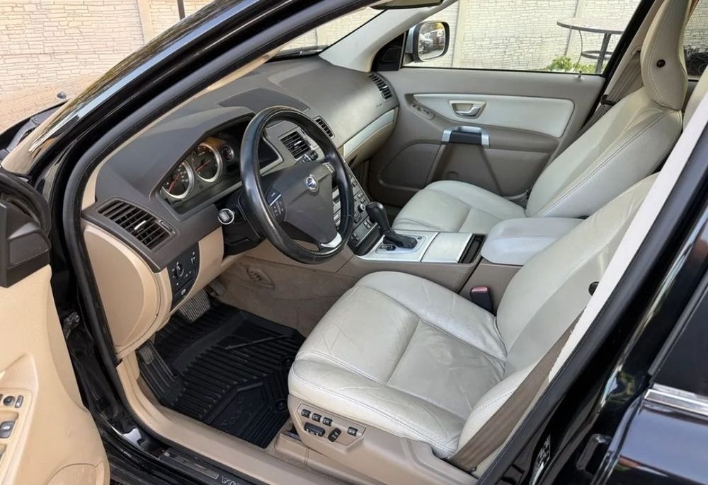 Volvo XC90 3,2 бензин 4×4