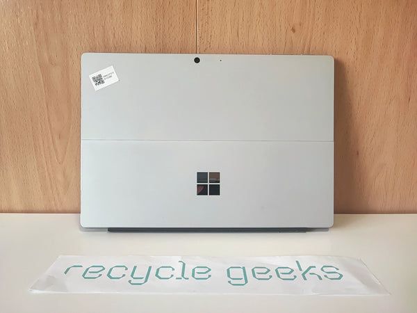 Microsoft Surface Pro 7 Plus i7-1165G7 16GB Ram 256GB NVMe teclado PT