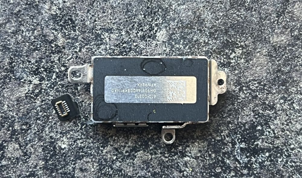 iPhone 11 Pro Max - Taptic Engine / silniczek wibracjii