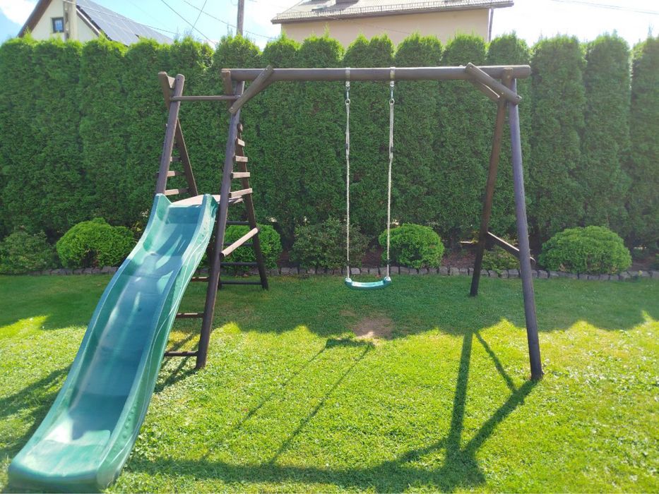 Sprzedam plac zabaw