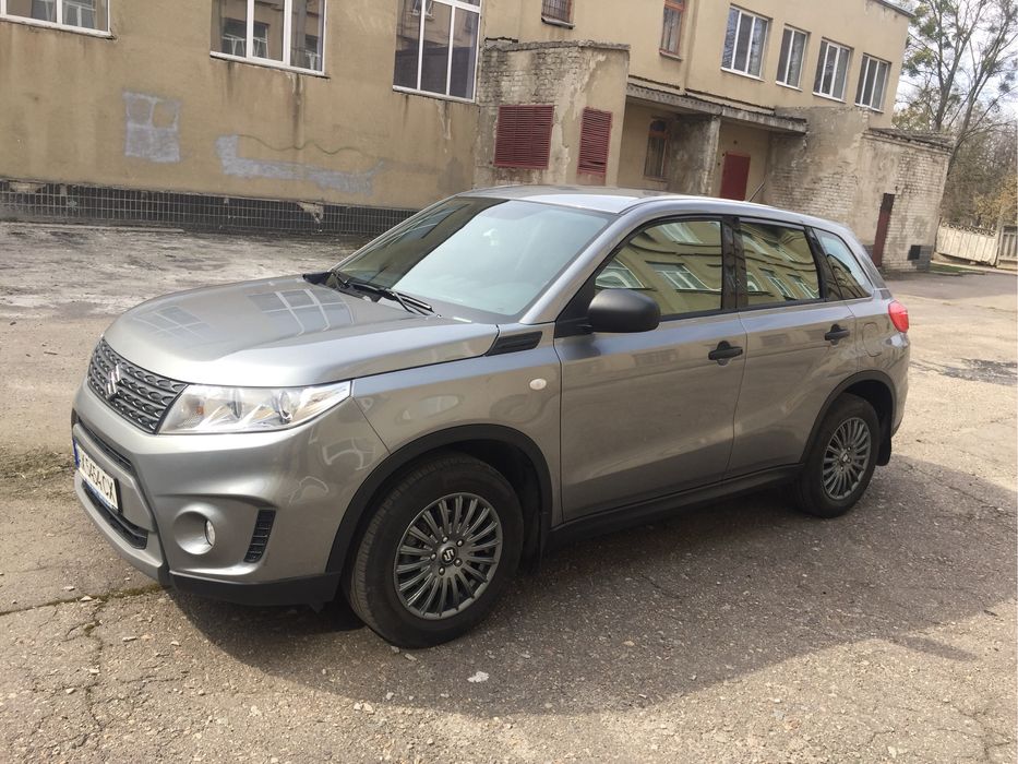 Suzuki Vitara 2017год. объем двигателя 16 газ/бензин