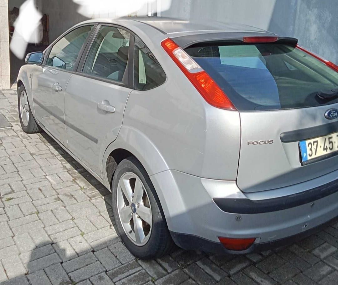 Ford focus 2005 bom estado