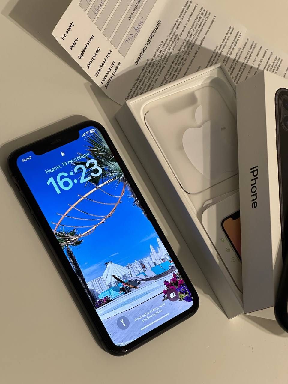 Продам iPhone 11 64gb Neverlock