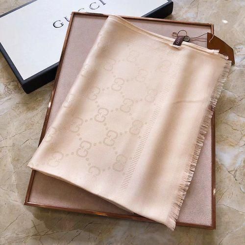 Beżowa kremowa chusta apaszka Gucci szal szalik chustka złota