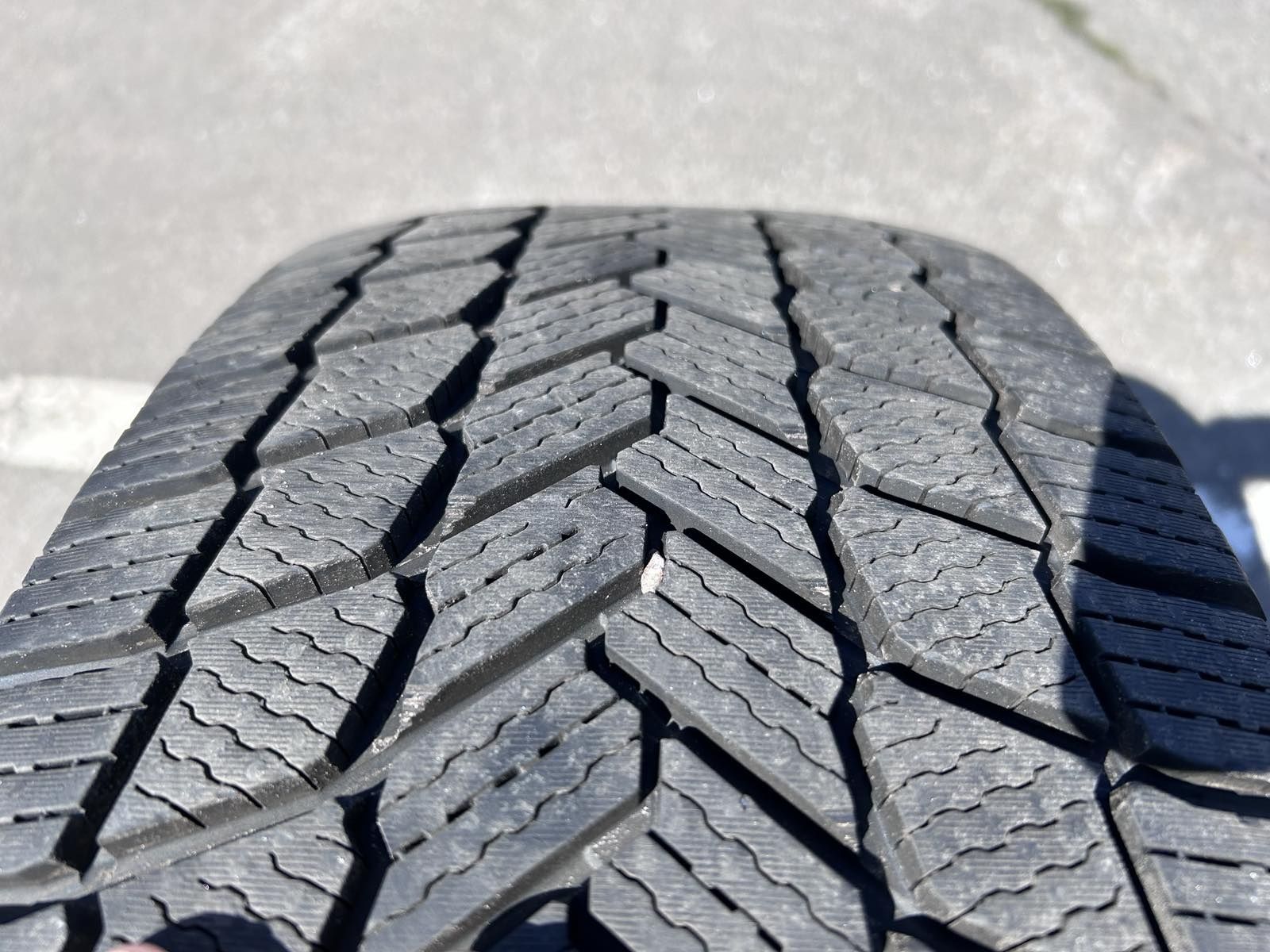 Зимова шина Michelin X-Ice Snow 235/50 R21 101H